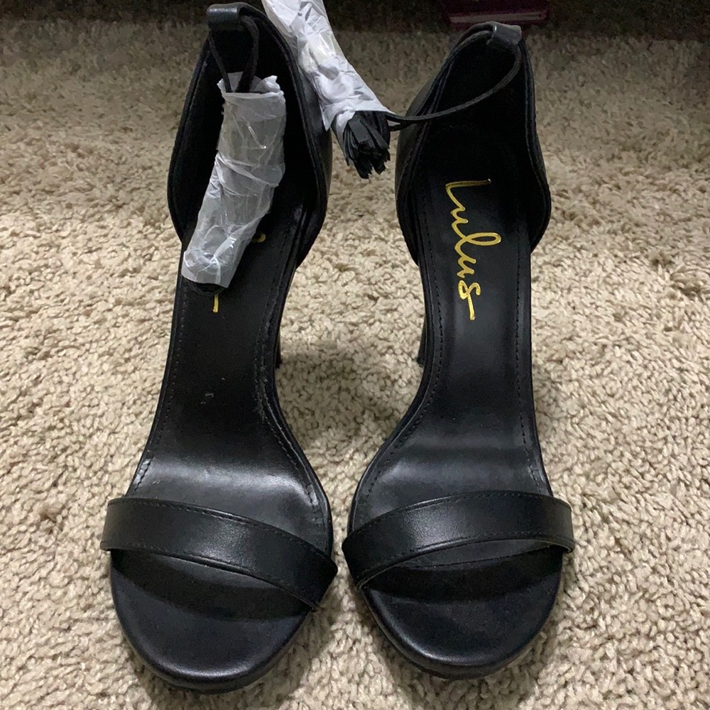 Black Lulus heels